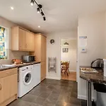 2 Bed In Oc-w104 Casa de Férias