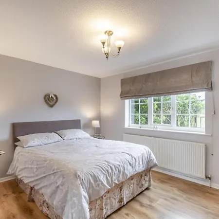 2 Bed In Oc-w104 *