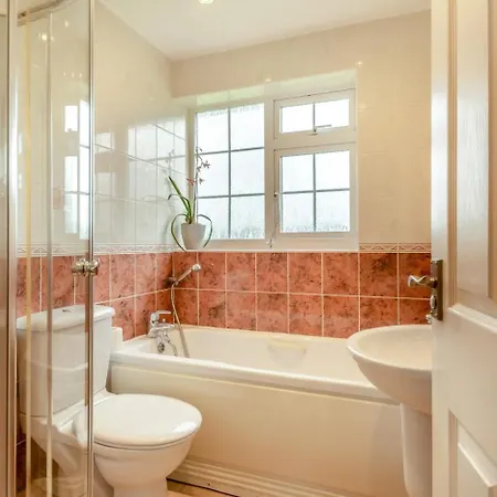 2 Bed In Oc-w104 Nyaraló *