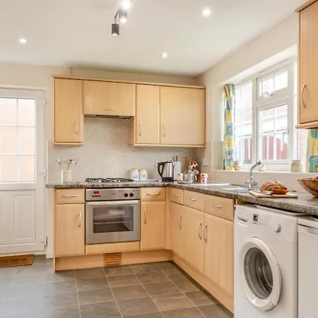 2 Bed In Oc-w104