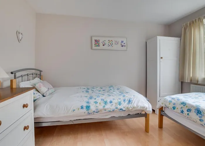 2 Bed In Oc-w104 Whitby