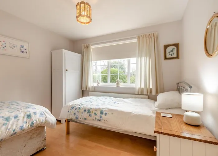 2 Bed In Oc-w104 Whitby