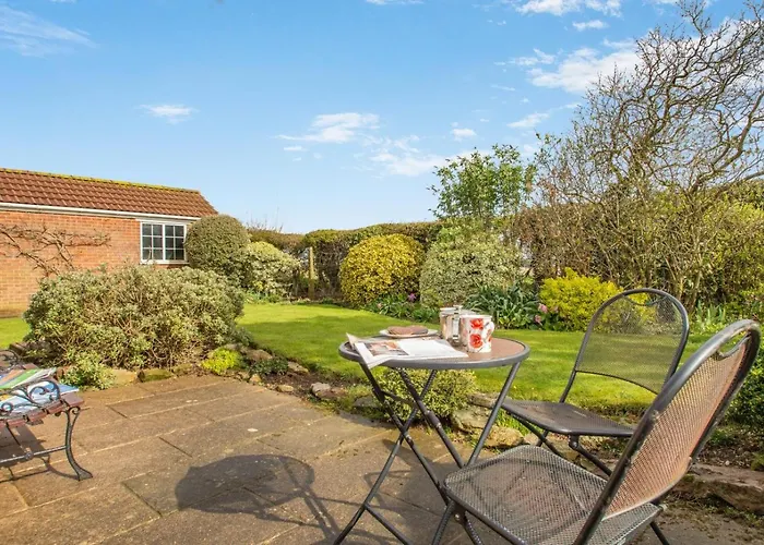 2 Bed In Oc-w104 Whitby